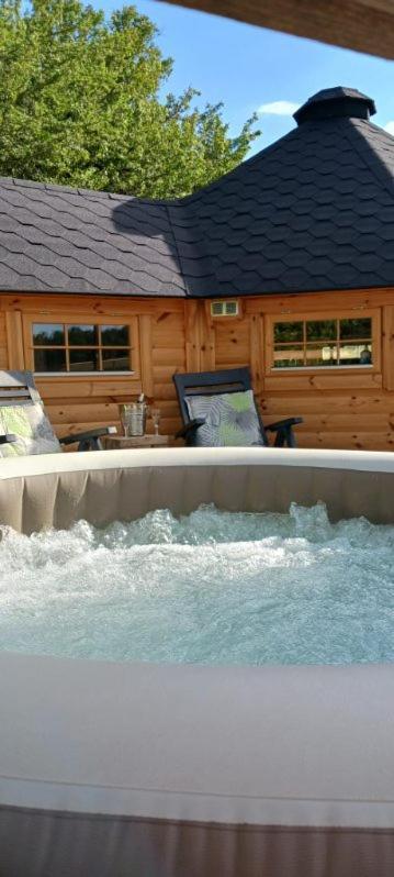Insolite Kota Avec Spa Et Demi Bt De Champagne Offerte Ruch Exterior photo